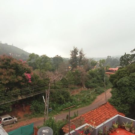 Eshwarkrupa Homestay Madikeri Exterior photo