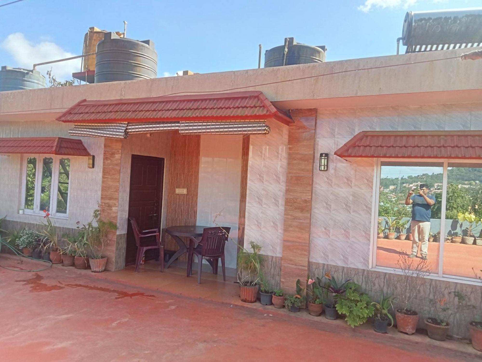 Eshwarkrupa Homestay Madikeri Exterior photo