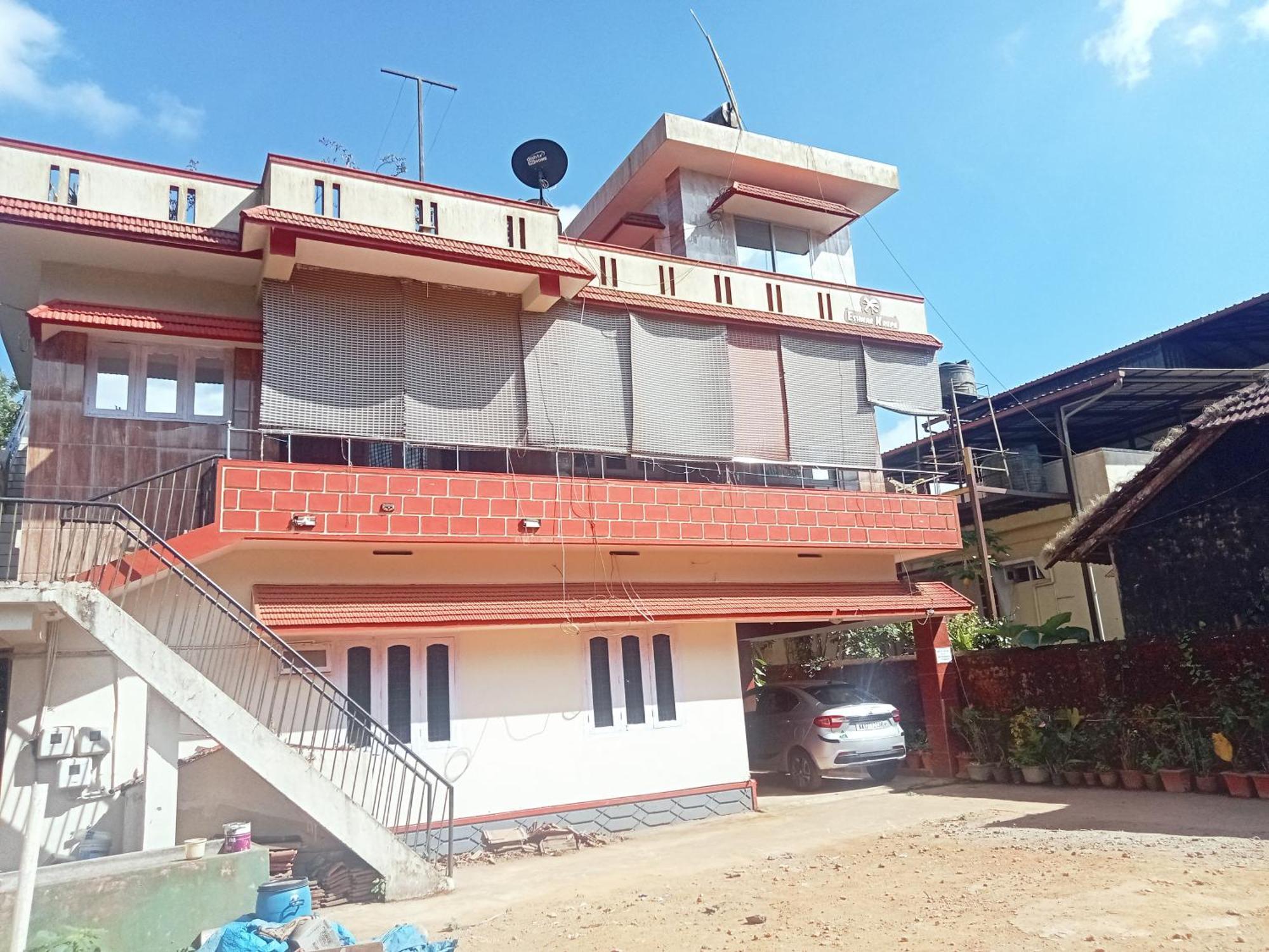 Eshwarkrupa Homestay Madikeri Exterior photo