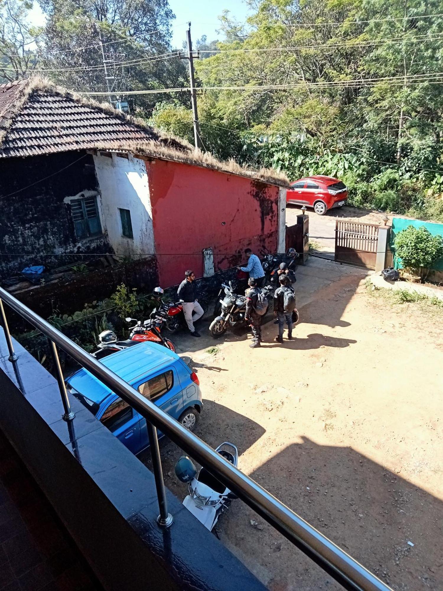 Eshwarkrupa Homestay Madikeri Exterior photo
